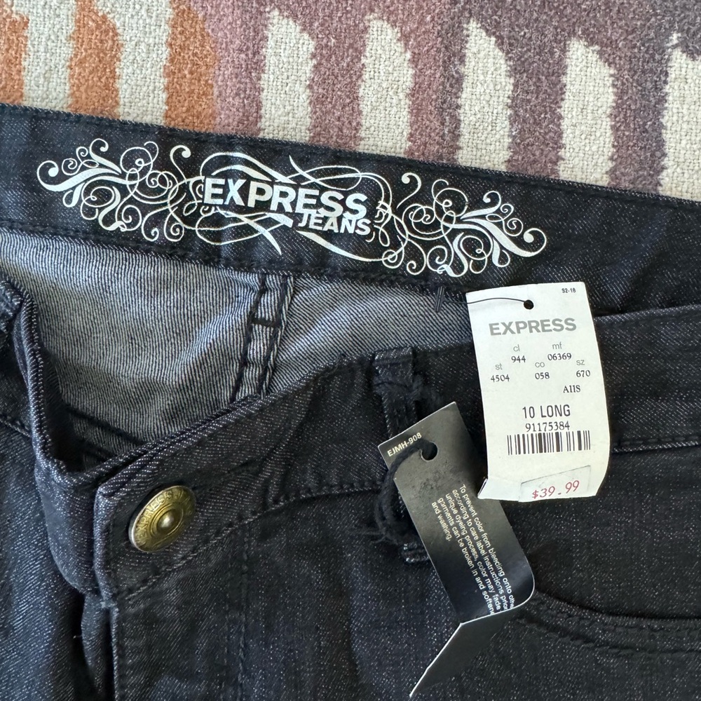 Express Women's jeans / 10 long / new with tags